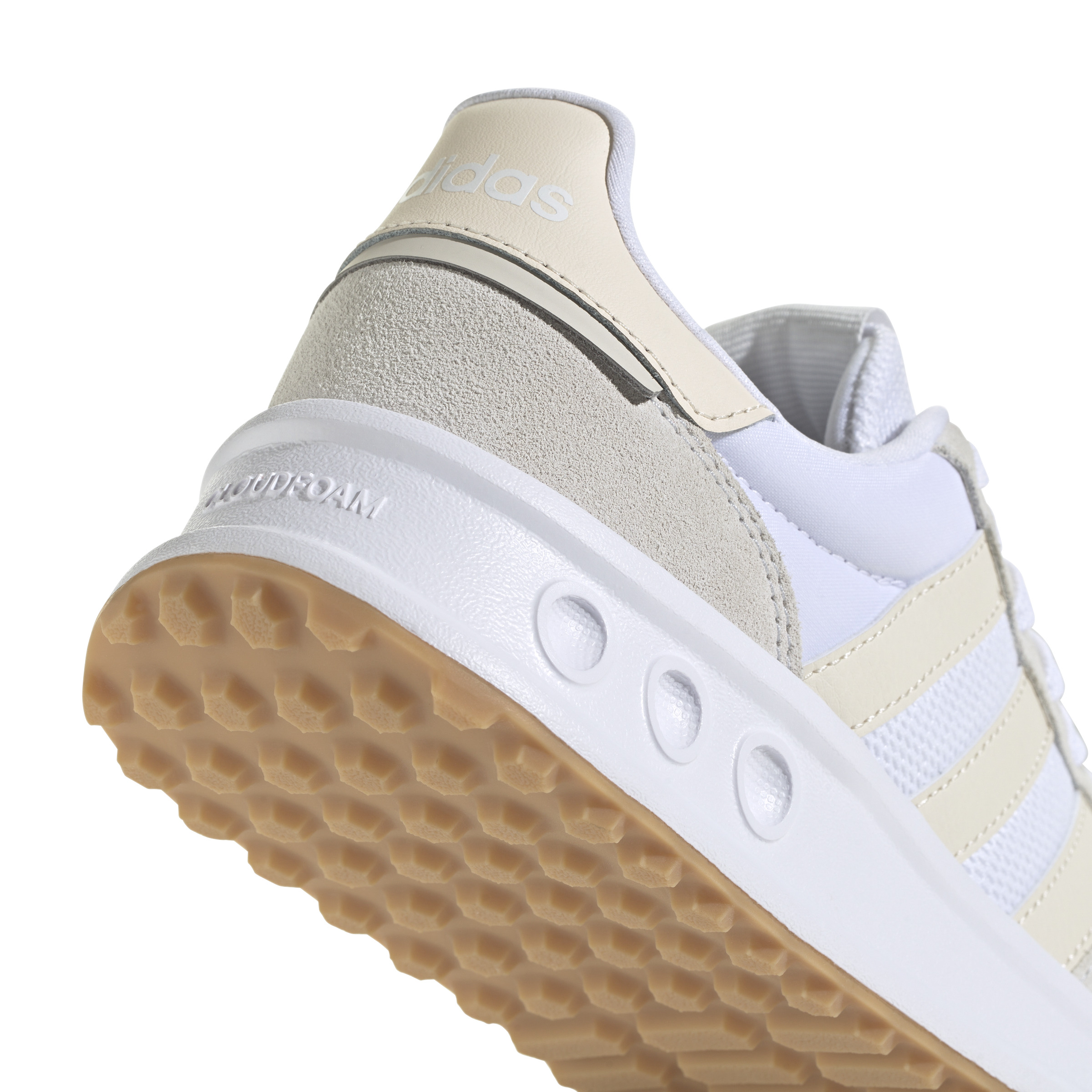 adidas_run_84_000_ftwwht_wonwhi_crywh_ih8622_000_ftwwht_wonwhi_crywht_7720
