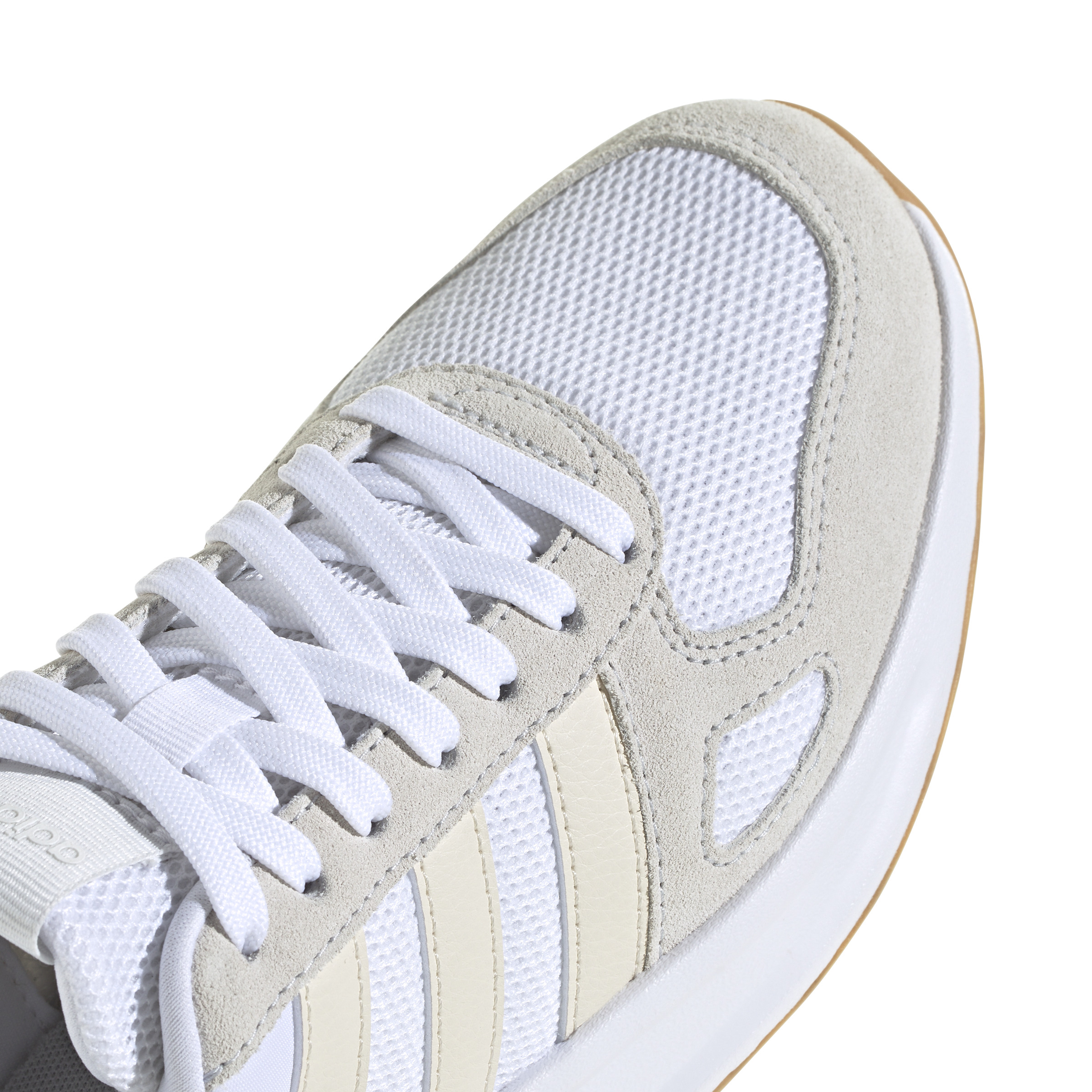 adidas_run_84_000_ftwwht_wonwhi_crywh_ih8622_000_ftwwht_wonwhi_crywht_8110